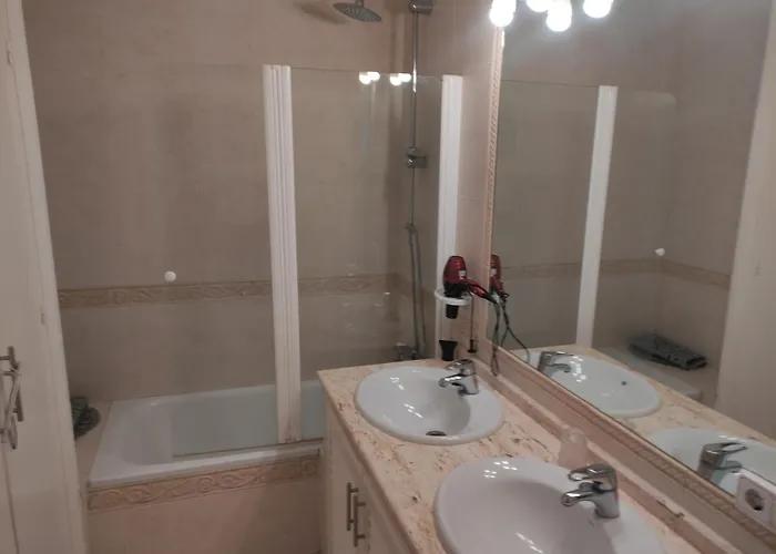 In First Line Apto. 12-6 Marbella