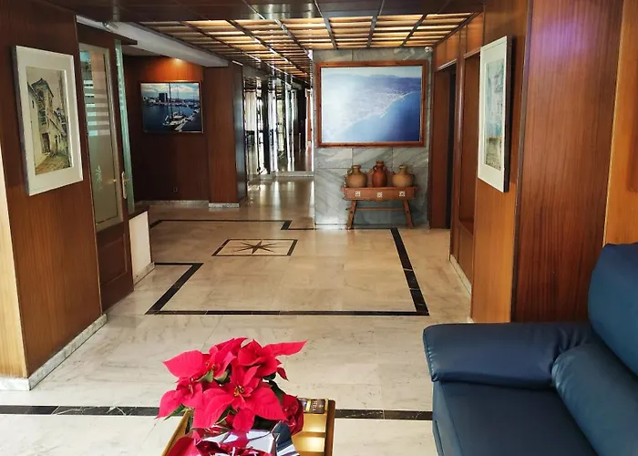 In First Line Apto. 12-6 Marbella