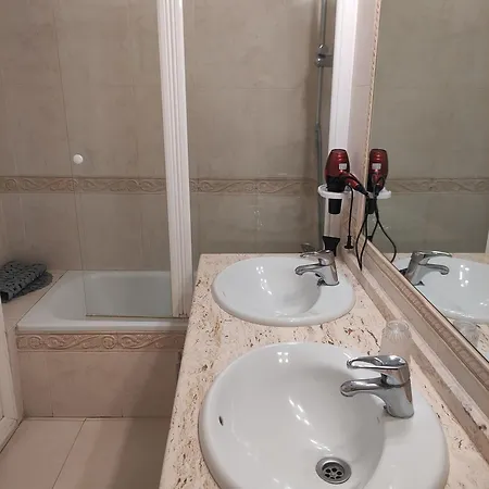 In First Line Apto. 12-6 * Marbellac