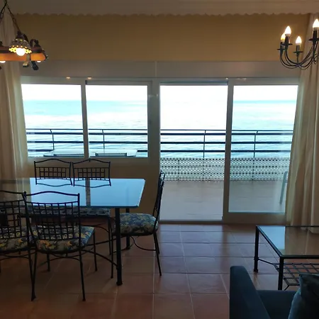 Appartement In First Line Apto. 12-6